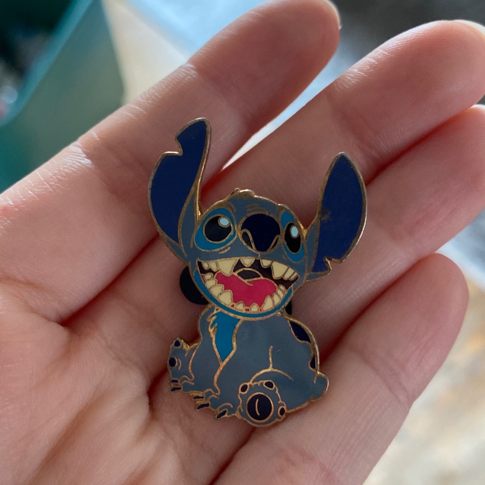 Disney Stitch Trading Pin (2002)